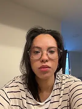 Snapshot of rose_allure1 chatting on 07.31.26 rose allure1 online show from 07.31.26