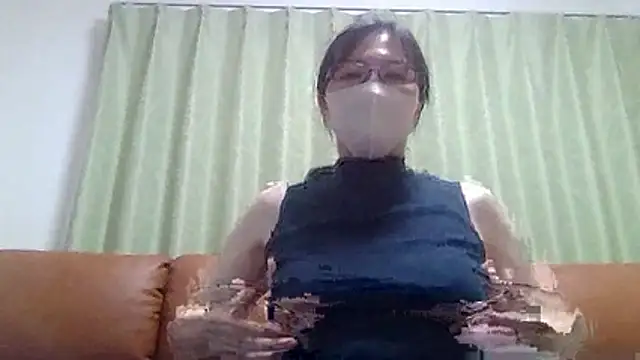 Snapshot of hinase_0030 chatting on 07.26.26 hinase 0030 online show from 07.26.26