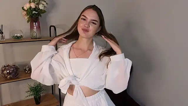 Snapshot of Nicole_Keller chatting on 07.26.26 Nicole Keller online show from 07.26.26
