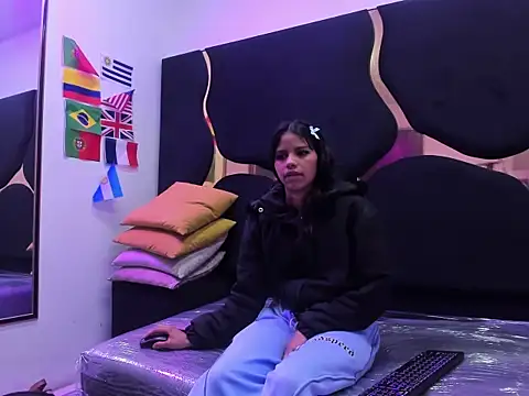 KendallBratzSS online show from 07.22.26