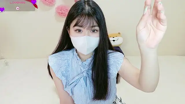 Snapshot of Mila_Velvet_LIVE chatting on 07.29.26 Mila Velvet LIVE online show from 07.29.26