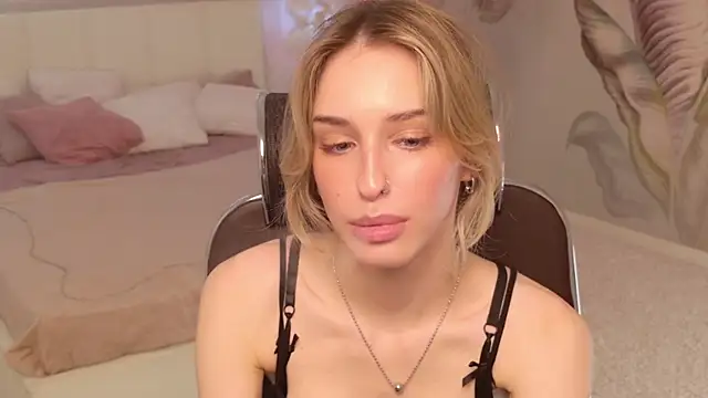 Snapshot of Eva_Mitchell chatting on 07.19.26 Eva Mitchell online show from 07.19.26