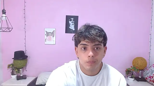 Snapshot of zayne_lyon chatting on 07.15.26 zayne lyon online show from 07.15.26