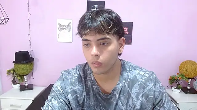 Snapshot of zayne_lyon chatting on 07.16.26 zayne lyon online show from 07.16.26