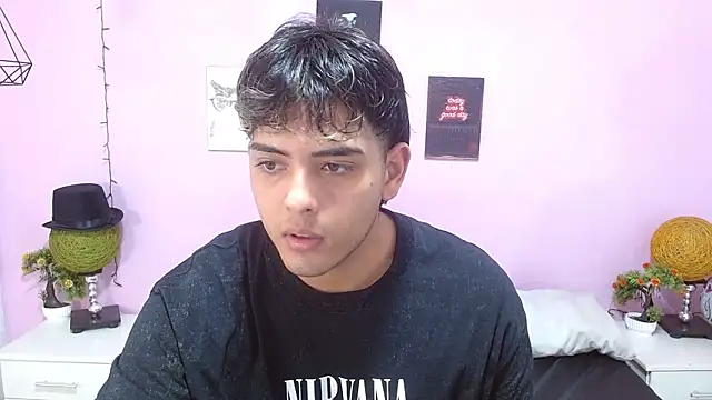 Snapshot of zayne_lyon chatting on 07.17.26 zayne lyon online show from 07.17.26