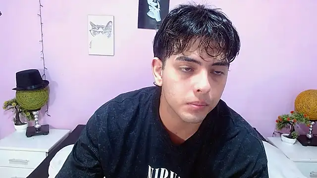 Snapshot of zayne_lyon chatting on 07.24.26 zayne lyon online show from 07.24.26