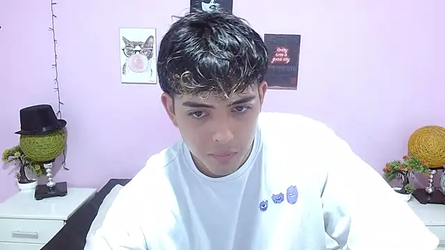 Snapshot of zayne_lyon chatting on 07.25.26 zayne lyon online show from 07.25.26