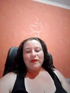 Snapshot of Moonshade30 chatting on 07.18.26 Moonshade30 online show from 07.18.26