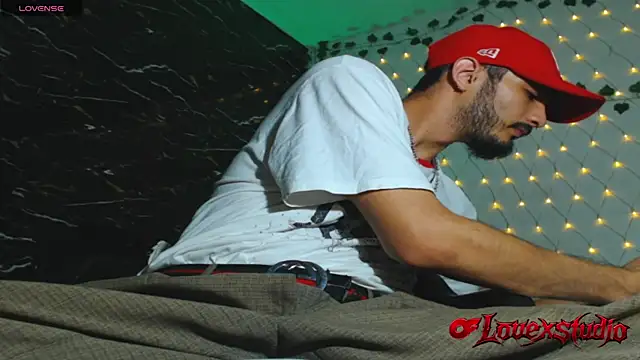 LovexJuxn77 online show from 07.22.26