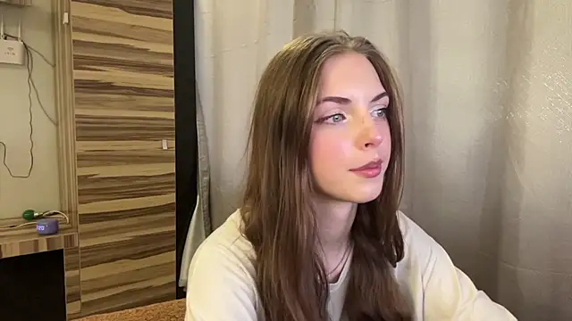 Clara kitty online show from 07.17.26