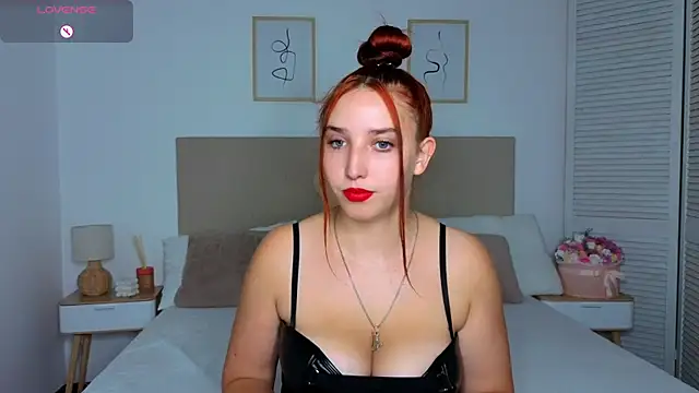 Snapshot of Little_tits_ chatting on 07.21.26 Little tits online show from 07.21.26