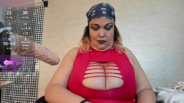 Snapshot of DubraskaBella1 chatting on 07.28.26 DubraskaBella1 online show from 07.28.26