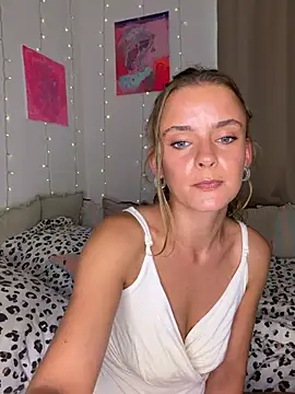 Stella Rosee online show from 07.26.26