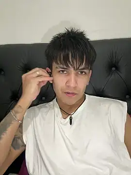Snapshot of tailung228 chatting on 07.16.26 tailung228 online show from 07.16.26