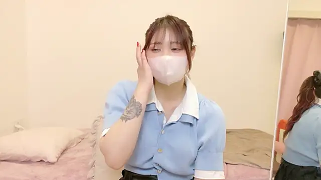 Snapshot of kaoruchan_v chatting on 07.19.26 kaoruchan v online show from 07.19.26