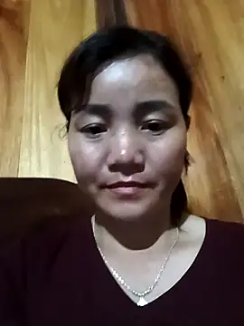 Quee Quee online show from 07.16.26