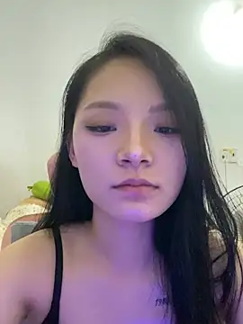 Snapshot of Girl-wet chatting on 07.28.26 Girl-wet online show from 07.28.26