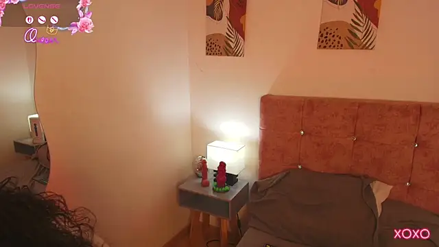 VictoriaLuxx  online show from 07.26.26