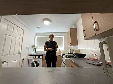 BellaTxx online show from 07.18.26