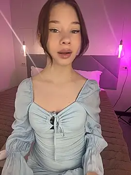 Snapshot of HoneyJuliet chatting on 07.21.26 HoneyJuliet online show from 07.21.26
