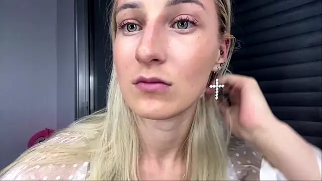 Velourlab online show from 07.20.26