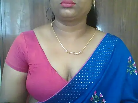 Snapshot of Tamil_hot_Shalini chatting on 07.26.26 Tamil hot Shalini online show from 07.26.26