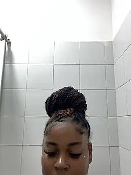 miaccollinss online show from 07.17.26