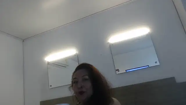 Snapshot of SpohieSoler chatting on 07.21.26 SpohieSoler online show from 07.21.26