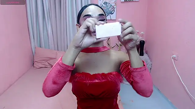 VivienneLuxe online show from 07.20.26