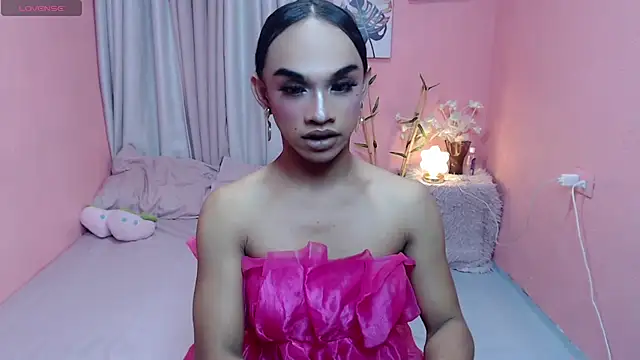 VivienneLuxe online show from 07.27.26