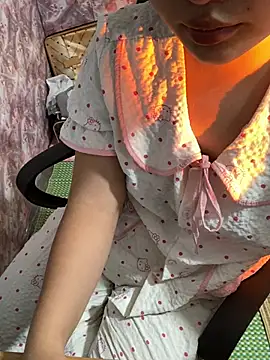 Snapshot of Ngoc_xinh chatting on 07.19.26 Ngoc xinh online show from 07.19.26
