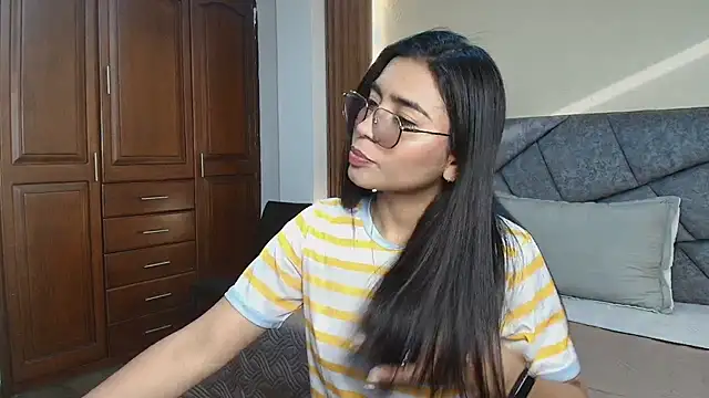 Snapshot of AriaJoy_ chatting on 07.22.26 AriaJoy online show from 07.22.26