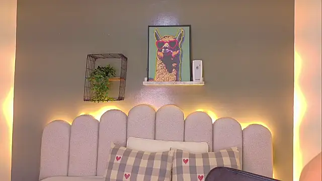 VioletLux  online show from 07.27.26
