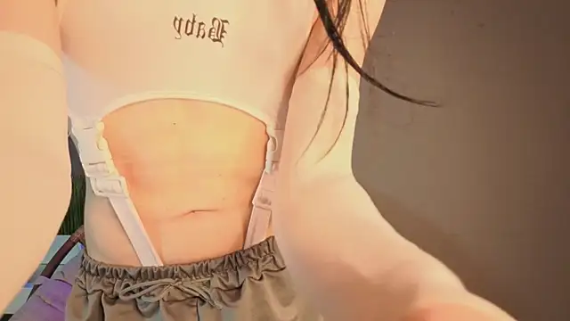 Iris Everics online show from 07.25.26
