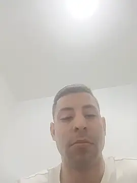 Cris LaCobra  online show from 07.25.26