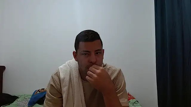 Cris LaCobra  online show from 07.28.26