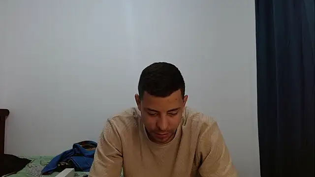 Cris LaCobra  online show from 07.28.26