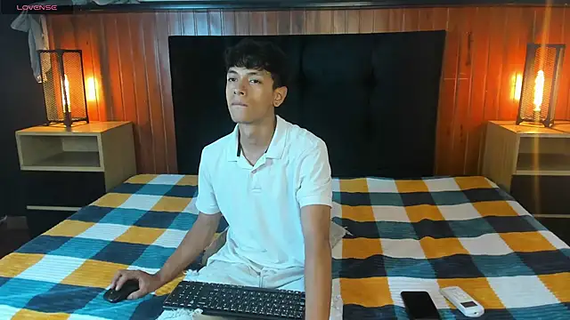 Im Kael  online show from 07.20.26