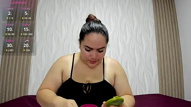 Snapshot of Camillgrey chatting on 07.29.26 Camillgrey online show from 07.29.26