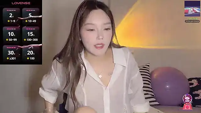 Snapshot of mimi0010 chatting on 07.28.26 mimi0010 online show from 07.28.26
