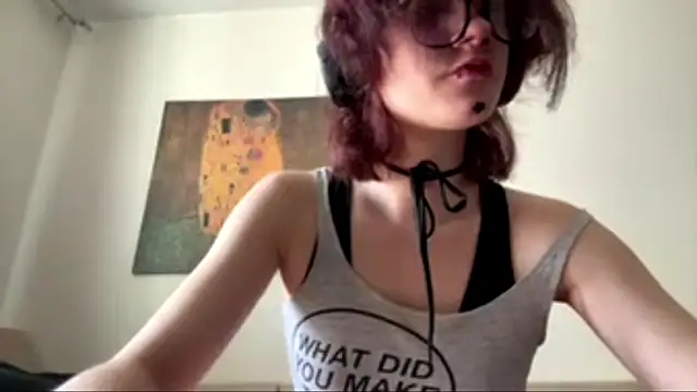 Snapshot of finna_be chatting on 07.27.26 finna be online show from 07.27.26