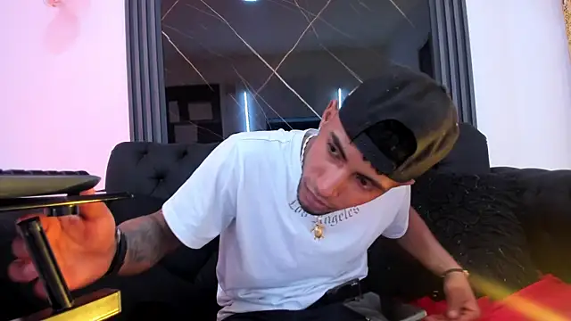 Snapshot of axel_black_xxx chatting on 07.26.26 axel black xxx online show from 07.26.26