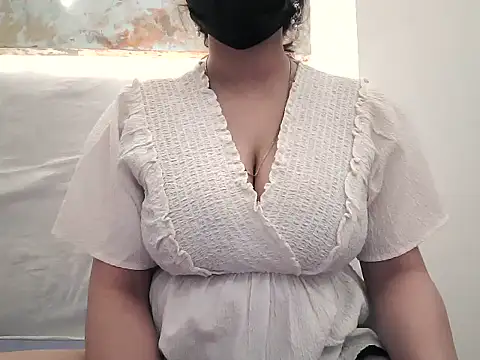 Snapshot of Mehak_lux chatting on 07.28.26 Mehak lux online show from 07.28.26