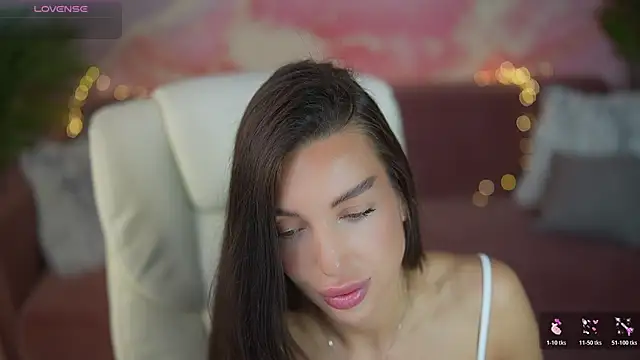 JasminBee online show from 07.22.26