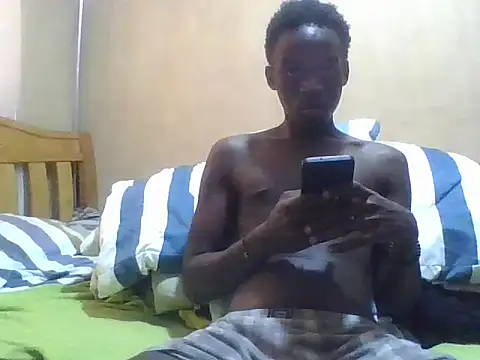 Snapshot of myles_erqt chatting on 07.26.26 myles erqt online show from 07.26.26