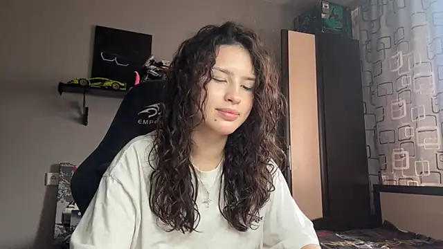 Snapshot of SharolynSalle chatting on 07.24.26 SharolynSalle online show from 07.24.26