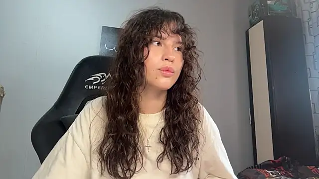 Snapshot of SharolynSalle chatting on 07.28.26 SharolynSalle online show from 07.28.26