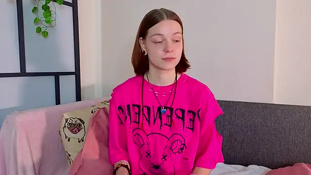 YaelHoughtling online show from 07.28.26