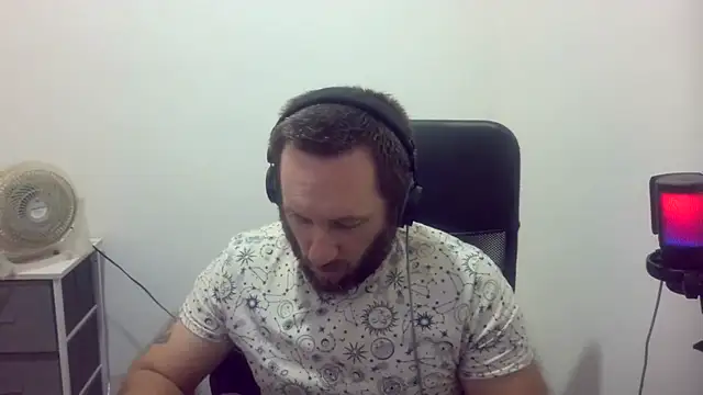 Snapshot of dadted chatting on 07.22.26 dadted online show from 07.22.26