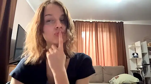 Snapshot of rynique chatting on 07.26.26 rynique online show from 07.26.26